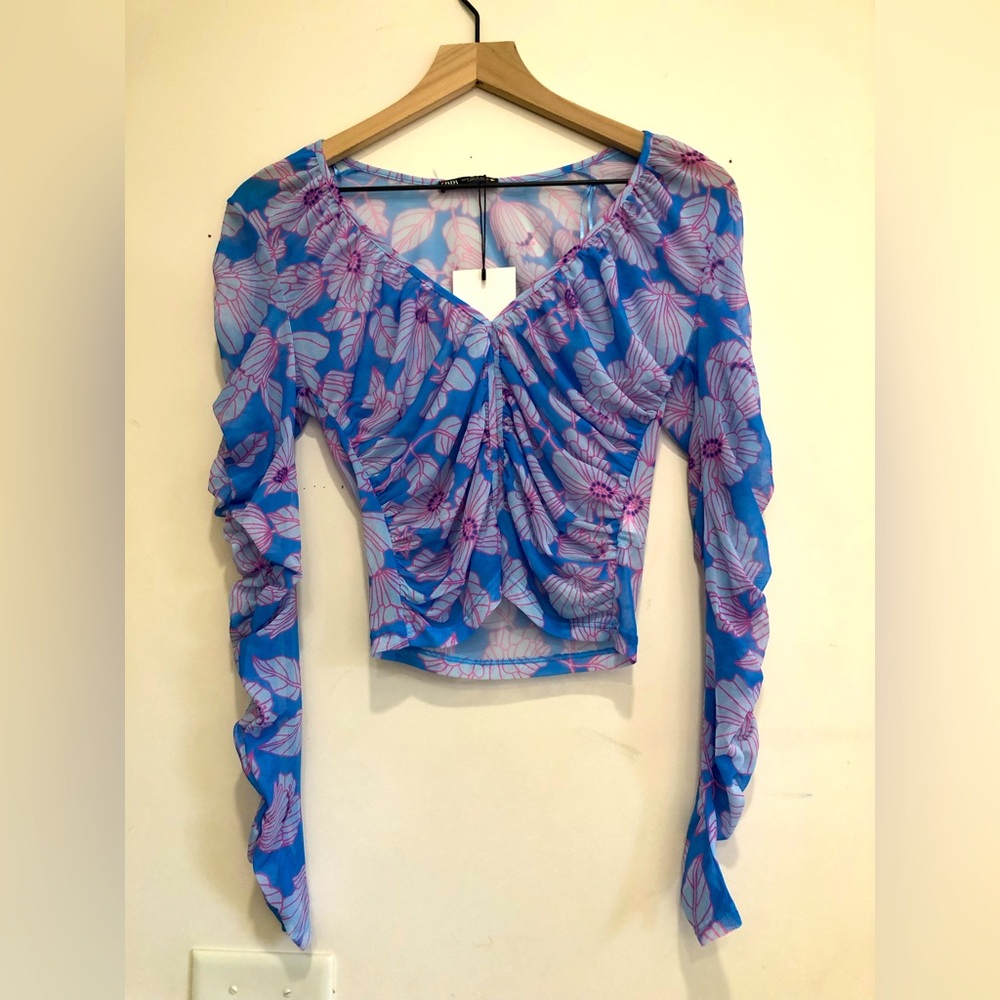 NWT Zara size small Blue Floral ruffled Blouse